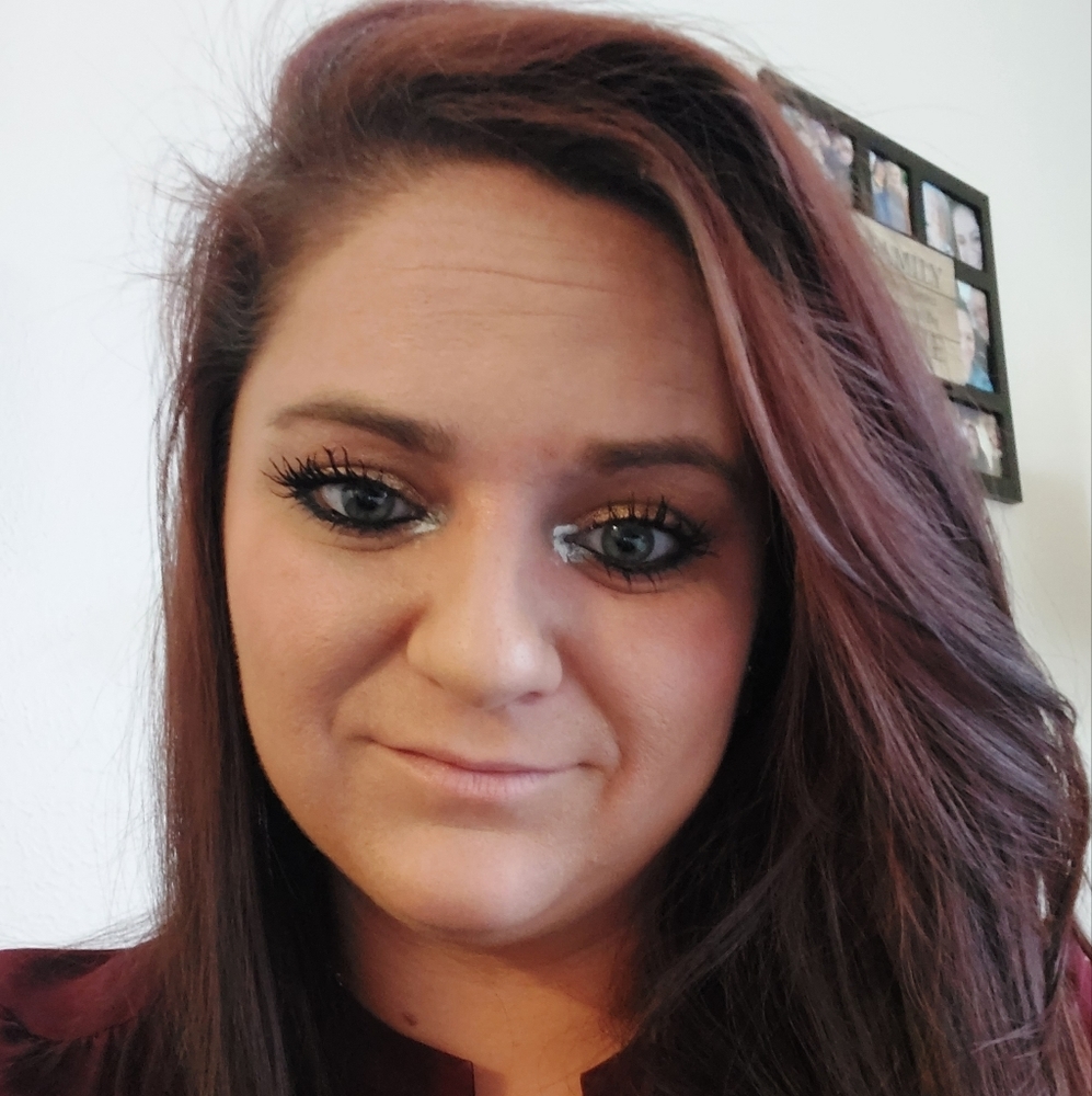 Meet your Posher, Caroline